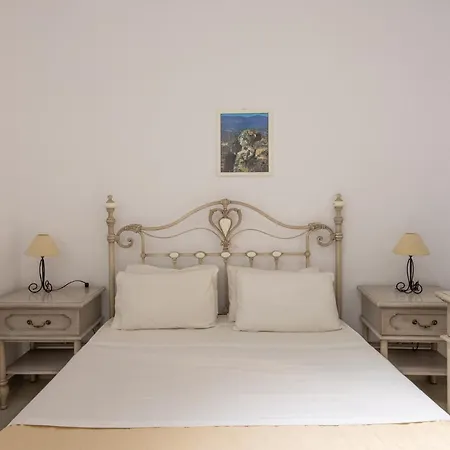 Maroulinas View Aparthotel